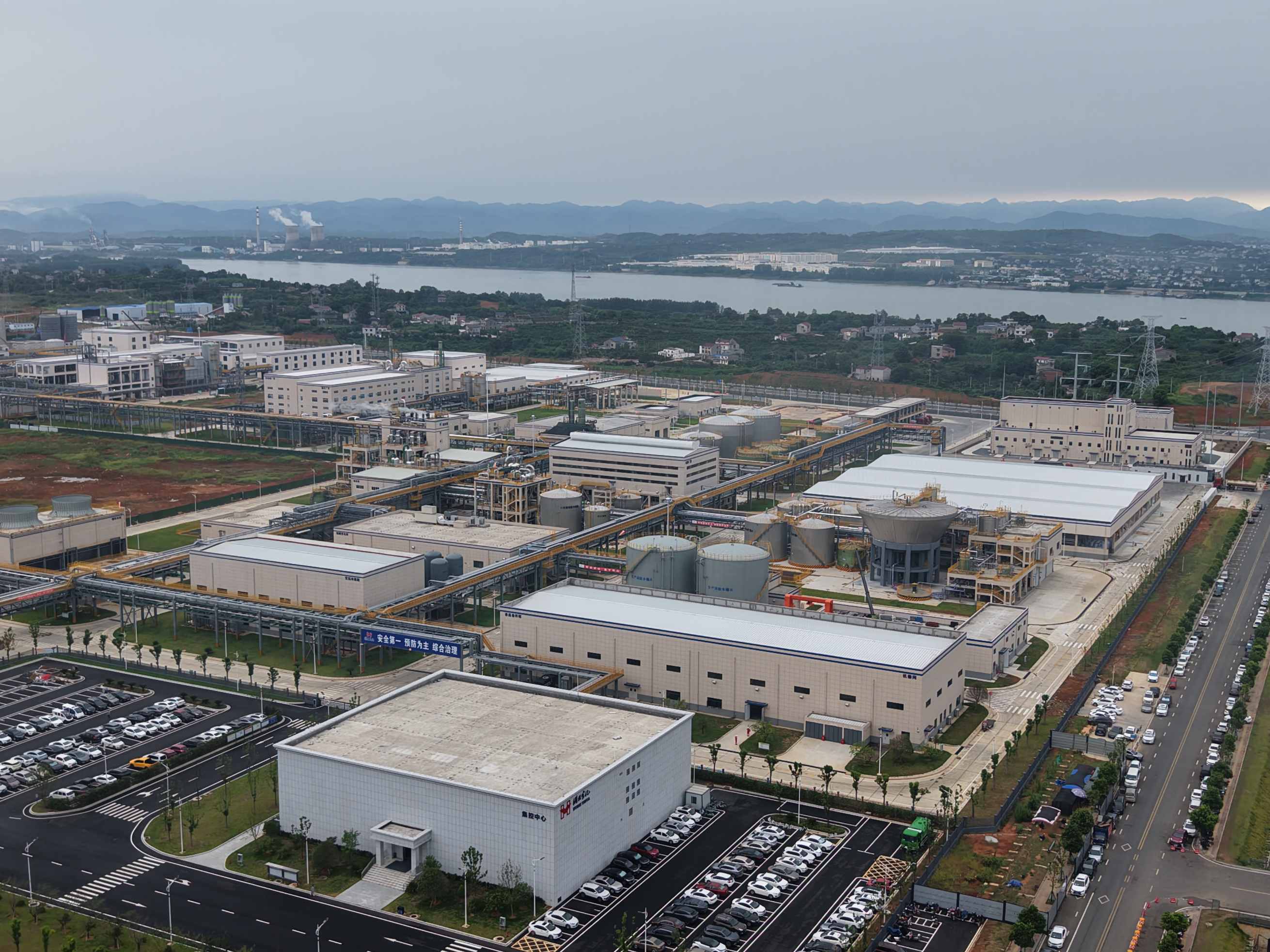 湖北宜化20万吨/年烧碱搬迁节能改造项目（湖北）