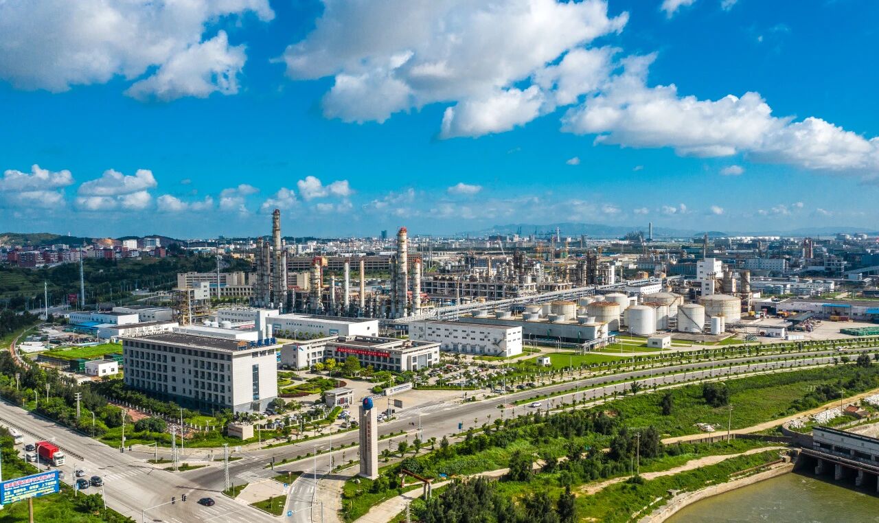 践行“双碳”使命,科技创新赋能绿色发展——中国化学天辰公司组织开展“绿水青山就是金山银山”征集活动