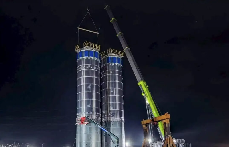 中国化学天辰公司沙特基础工业热塑性工程塑料合金项目首批大件设备吊装成功