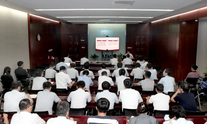 “学思践悟守初心 笃行奋进新征程”——芦玲为土建工程部党总支、化工机械部党支部讲授专题党课